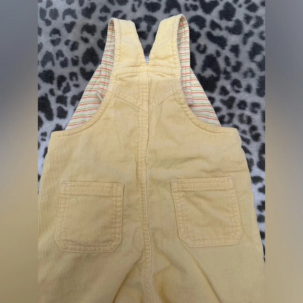 2006 Gymboree Corduroy Overalls in Yellow Size 6-12 months